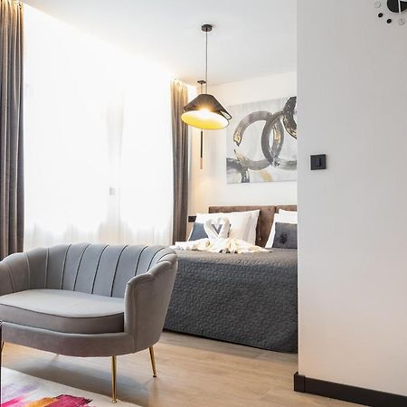 Apartmani Mozart-Centar Вировитица Екстериор снимка