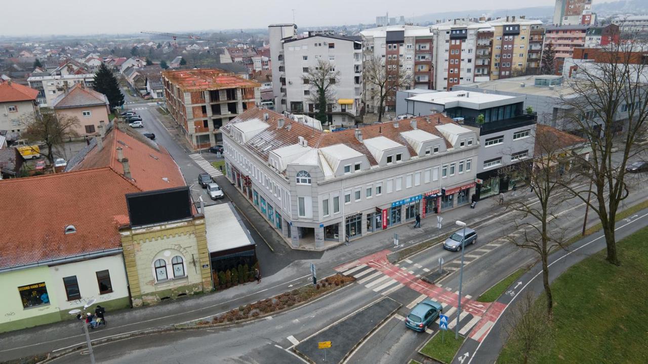 Apartmani Mozart-Centar Вировитица Екстериор снимка