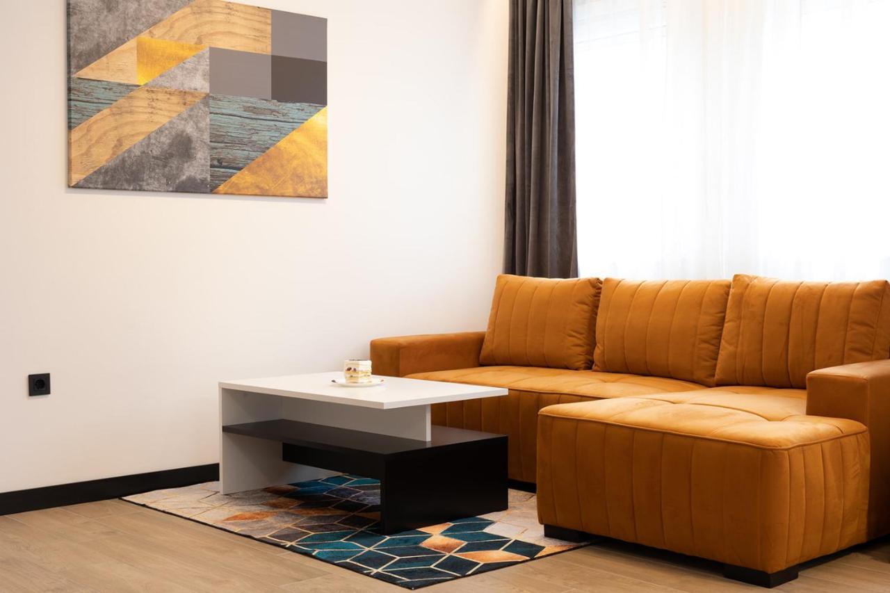 Apartmani Mozart-Centar Вировитица Екстериор снимка