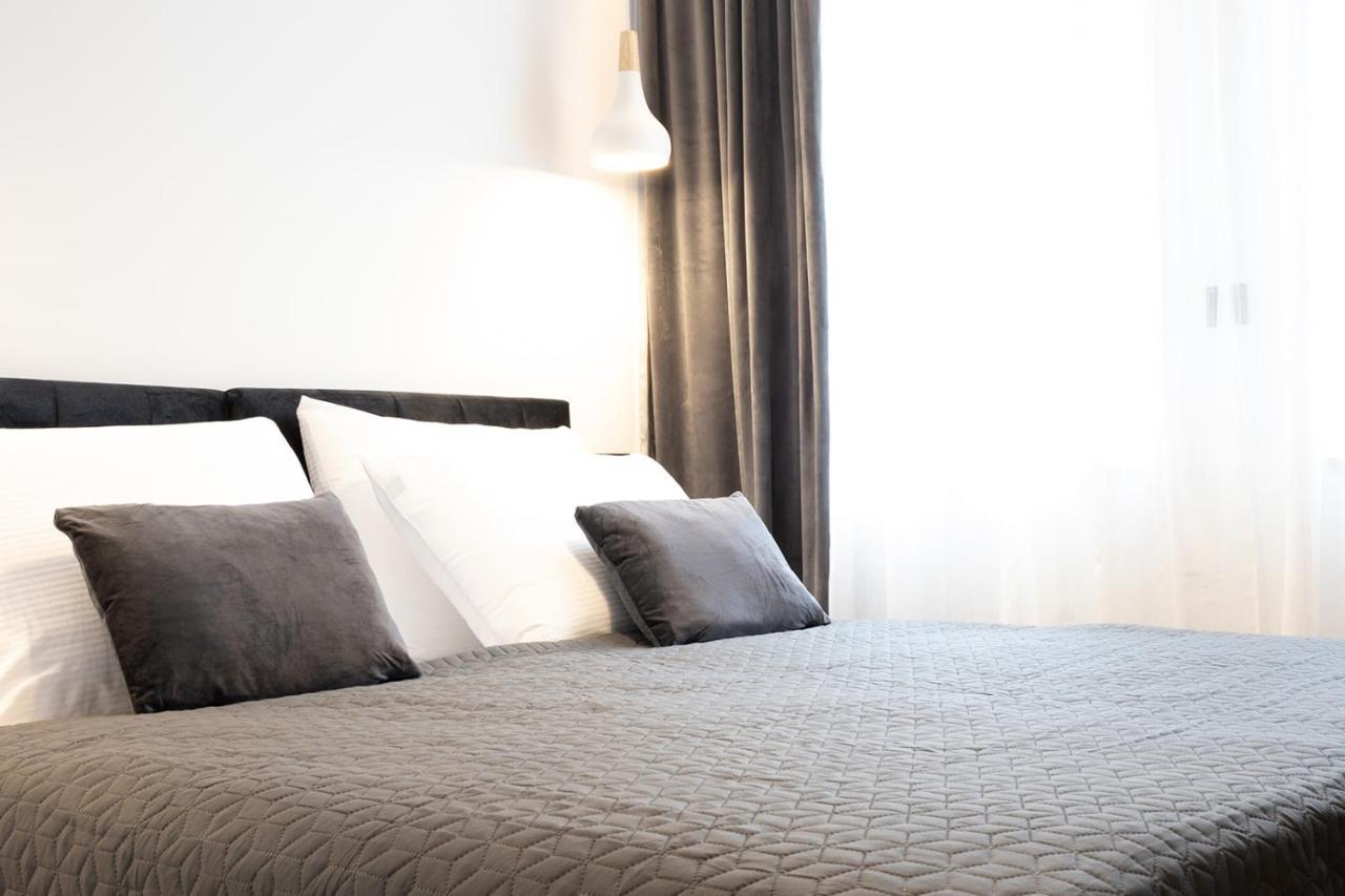 Apartmani Mozart-Centar Вировитица Екстериор снимка