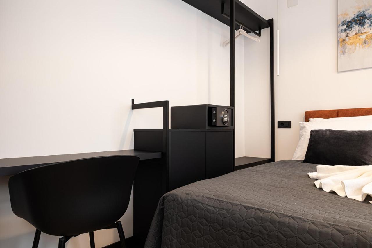 Apartmani Mozart-Centar Вировитица Екстериор снимка