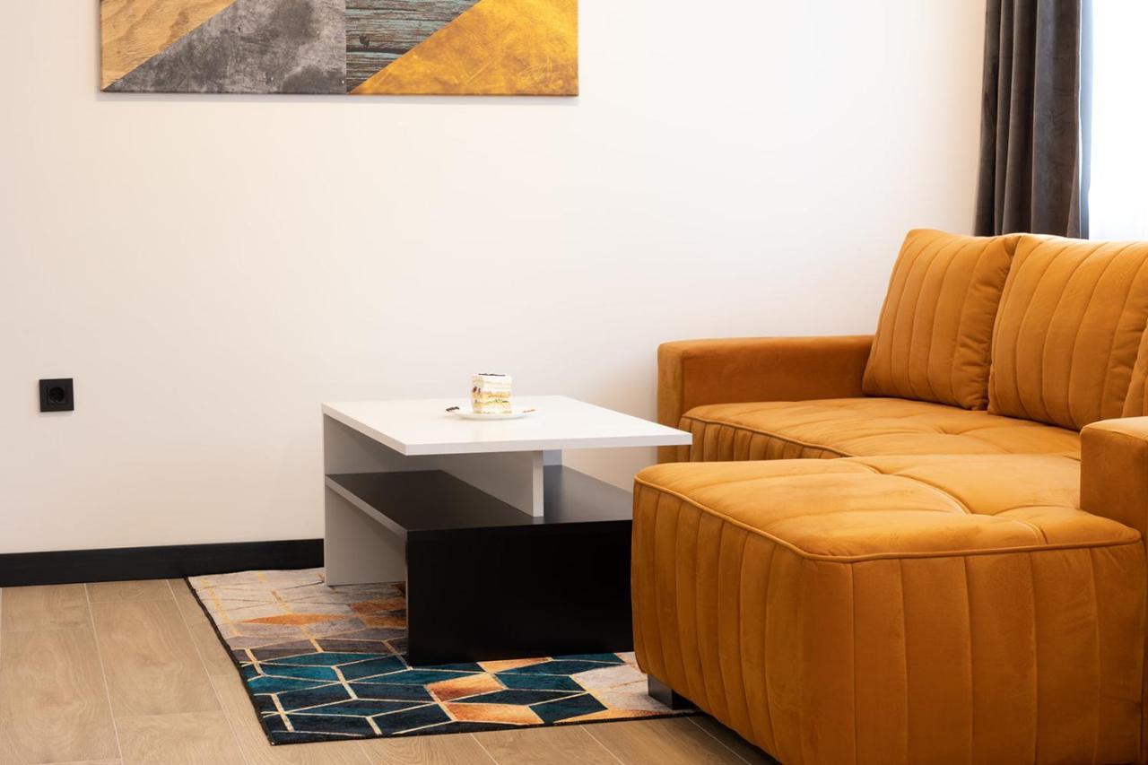 Apartmani Mozart-Centar Вировитица Екстериор снимка