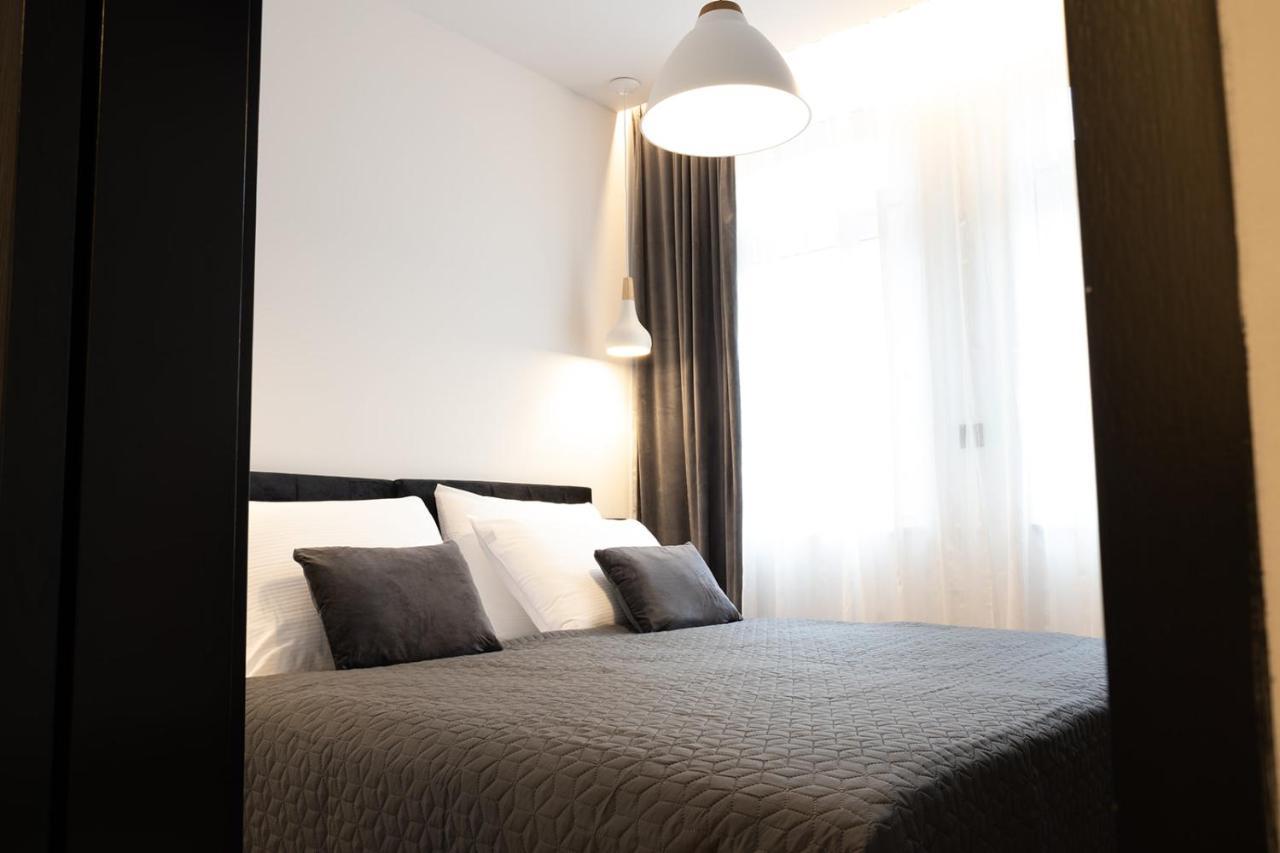 Apartmani Mozart-Centar Вировитица Екстериор снимка