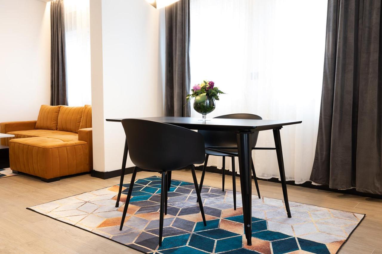 Apartmani Mozart-Centar Вировитица Екстериор снимка